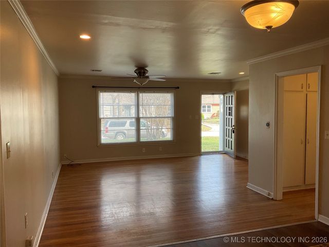 220 E 45th Place S, Tulsa, OK 74105