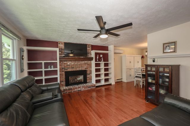 401 N Gate Road, Manchester, NH 03104