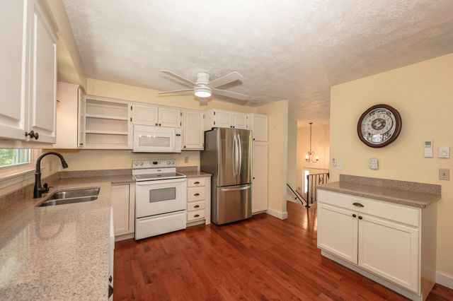 401 N Gate Road, Manchester, NH 03104