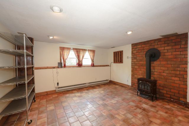 401 N Gate Road, Manchester, NH 03104