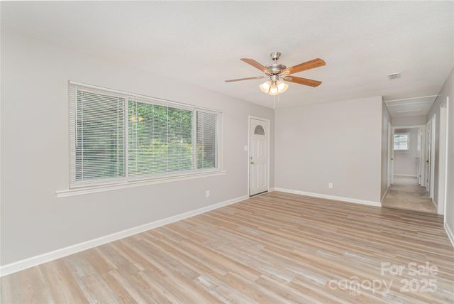 1041 Crowders Creek Road, Gastonia, NC 28052