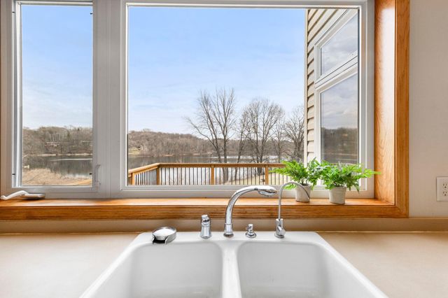 1080 82nd Street E, Inver Grove Heights, MN 55077