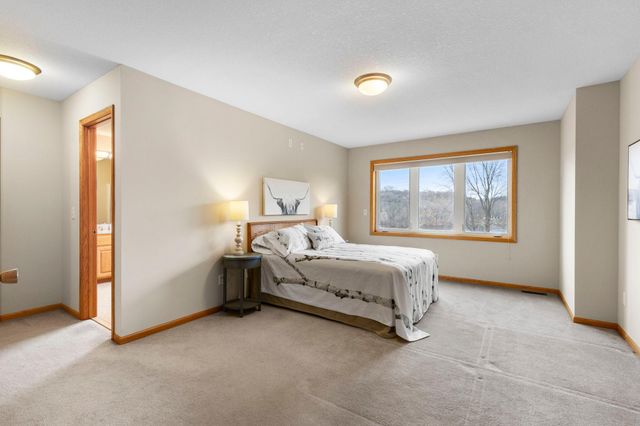 1080 82nd Street E, Inver Grove Heights, MN 55077