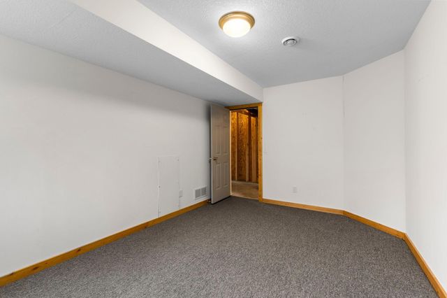 1080 82nd Street E, Inver Grove Heights, MN 55077