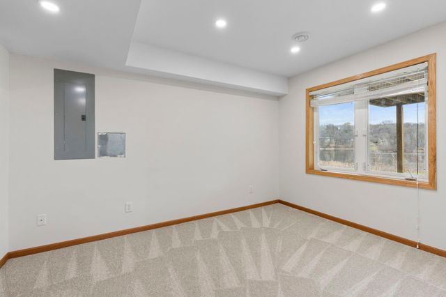 1080 82nd Street E, Inver Grove Heights, MN 55077