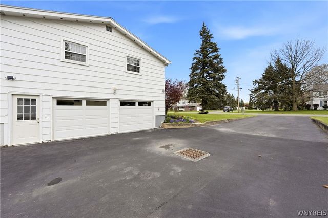 4660 Apple Drive, Lewiston, NY 14092