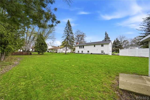 4660 Apple Drive, Lewiston, NY 14092