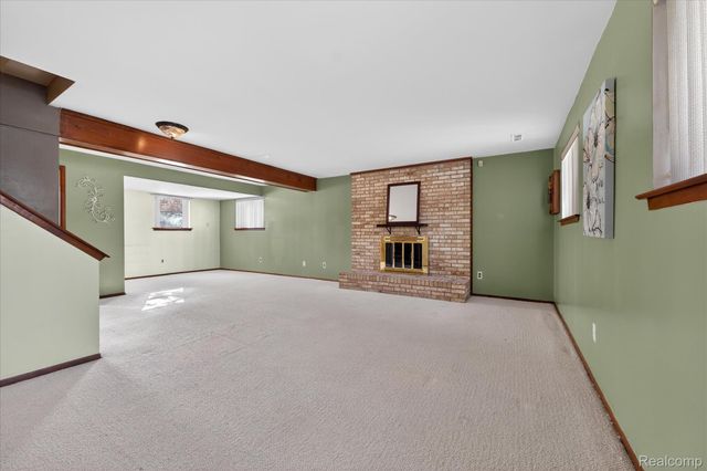 37959 Streamview Drive, Sterling Heights, MI 48312