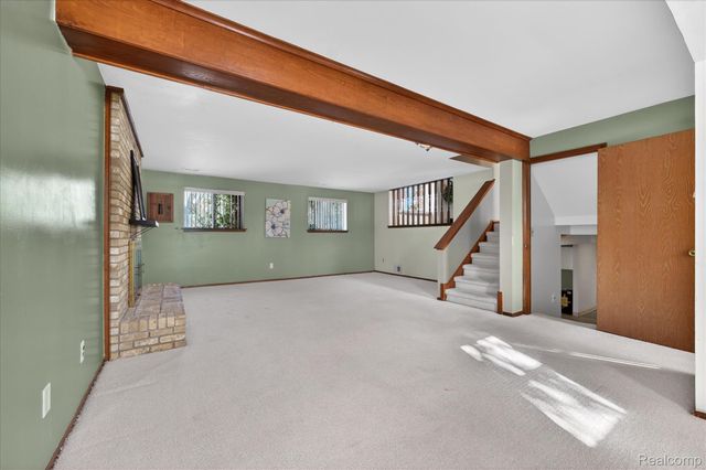 37959 Streamview Drive, Sterling Heights, MI 48312