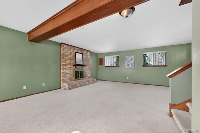 37959 Streamview Drive, Sterling Heights, MI 48312