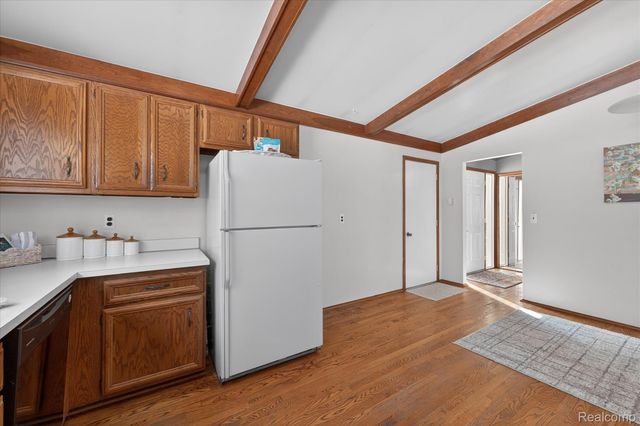 37959 Streamview Drive, Sterling Heights, MI 48312