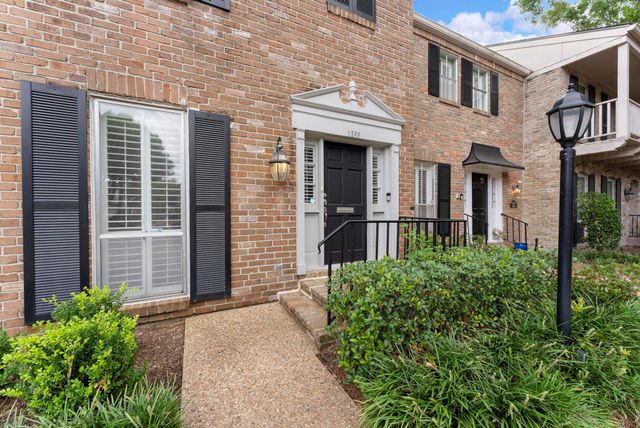 1260 Fountain View Drive 171, Houston, TX 77057