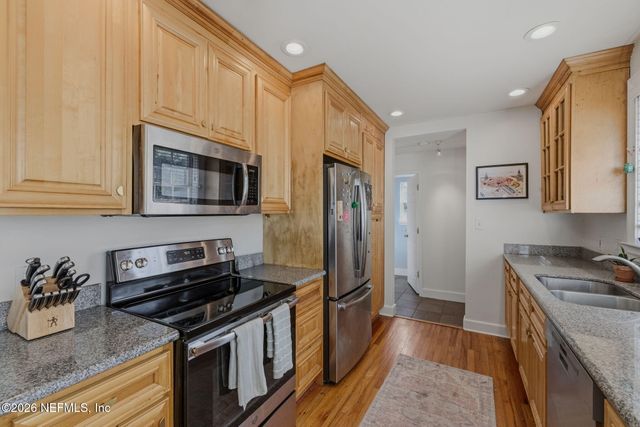 1042 LARK Street, Jacksonville, FL 32205