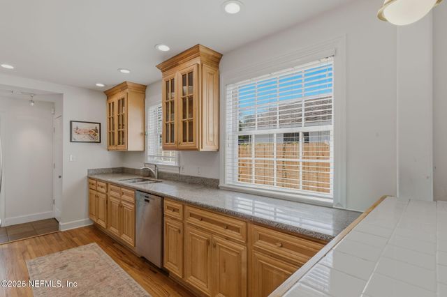 1042 LARK Street, Jacksonville, FL 32205