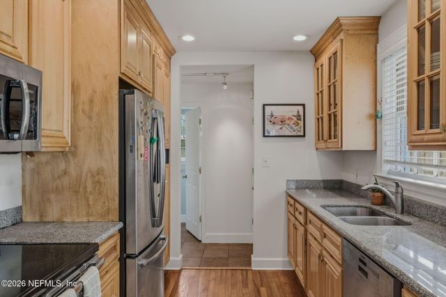 1042 LARK Street, Jacksonville, FL 32205