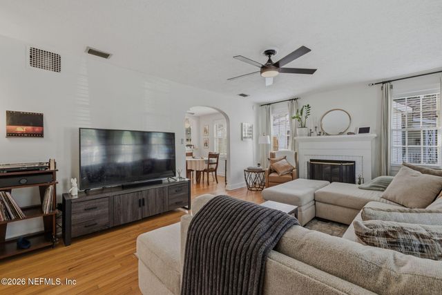 1042 LARK Street, Jacksonville, FL 32205