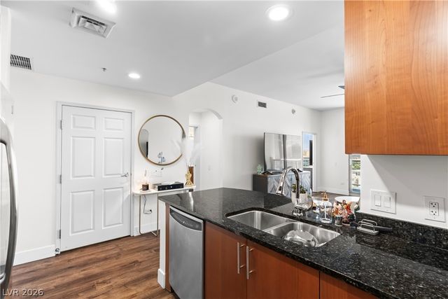 200 West Sahara Avenue 2506, Las Vegas, NV 89102