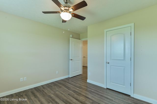 12533 Rineyville Rd, Vine Grove, KY 40175