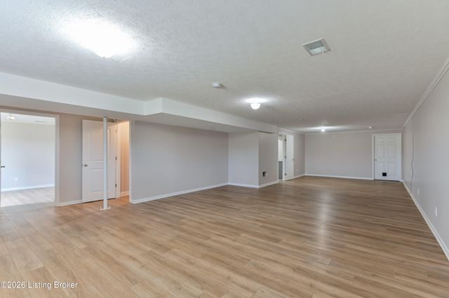 12533 Rineyville Rd, Vine Grove, KY 40175