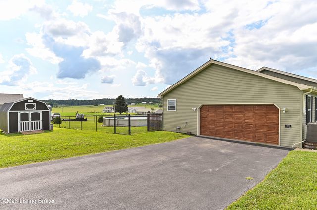 12533 Rineyville Rd, Vine Grove, KY 40175