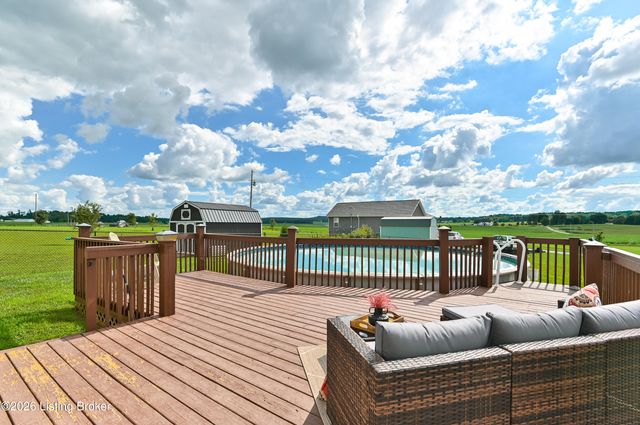 12533 Rineyville Rd, Vine Grove, KY 40175