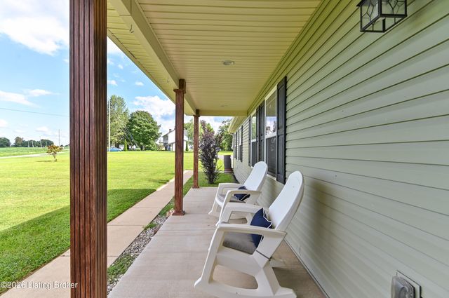 12533 Rineyville Rd, Vine Grove, KY 40175