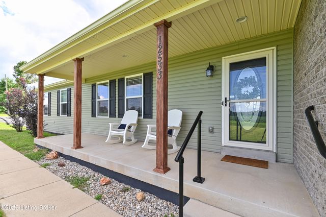 12533 Rineyville Rd, Vine Grove, KY 40175