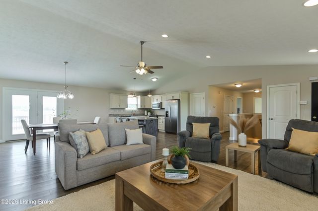 12533 Rineyville Rd, Vine Grove, KY 40175
