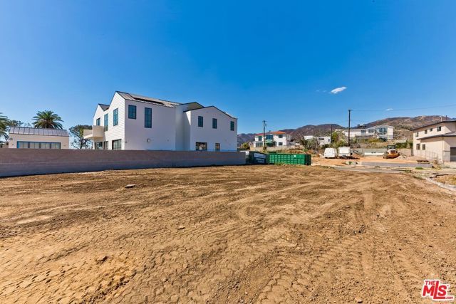 17056 Livorno Drive, Pacific Palisades (los Angeles), CA 90272