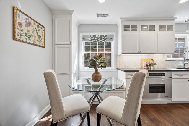 7030 Town North Drive, Dallas, TX 75231