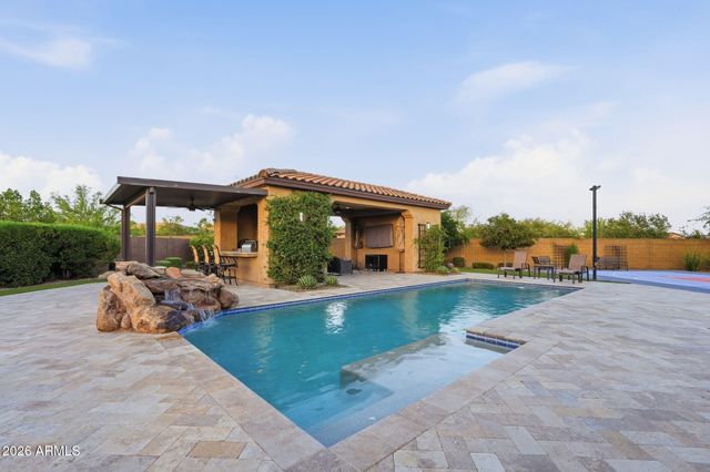 7618 W CHAMA Drive, Peoria, AZ 85383