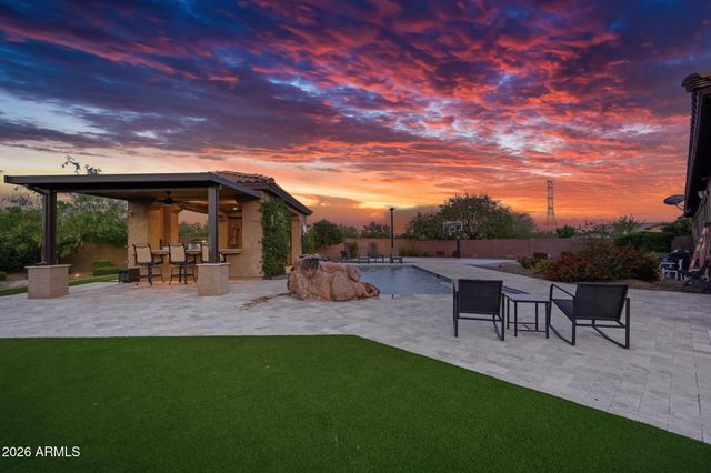 7618 W CHAMA Drive, Peoria, AZ 85383