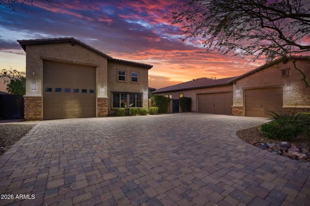 7618 W CHAMA Drive, Peoria, AZ 85383