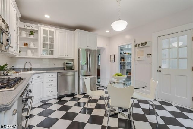 118 S Fullerton Ave, Montclair Twp., NJ 07042