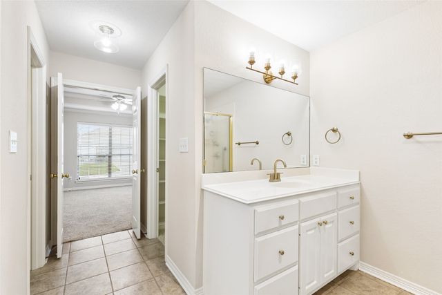 110 Crestway Drive 29, Cedar Hill, TX 75104