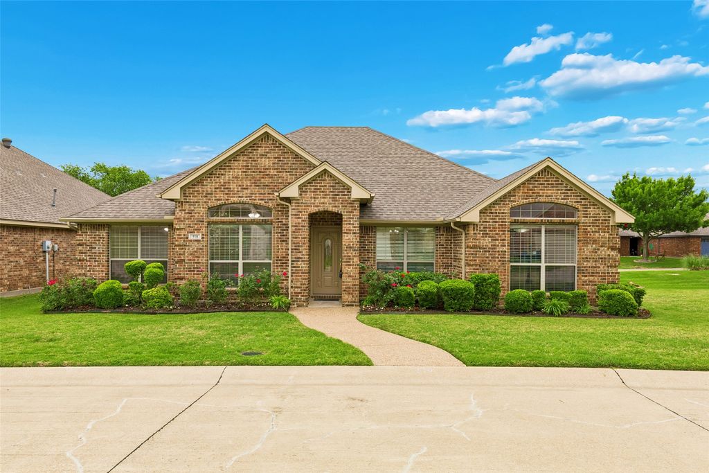 110 Crestway Drive 29, Cedar Hill, TX 75104