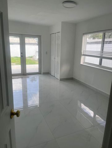 3900 SW 59th Avenue, Davie, FL 33314