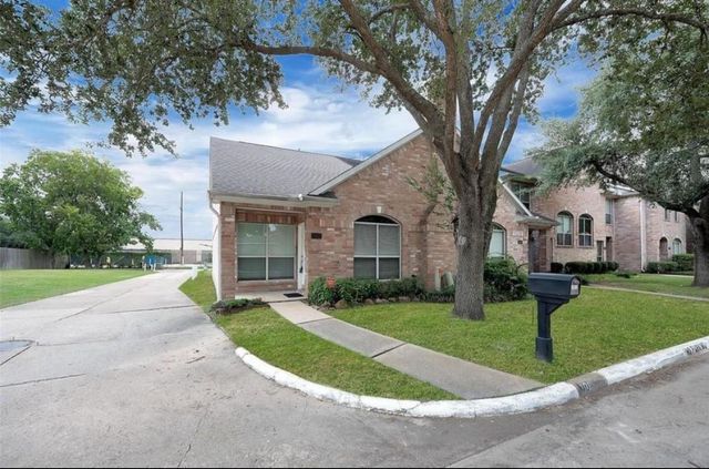 10813 Norchester Village Drive, Houston, TX 77070