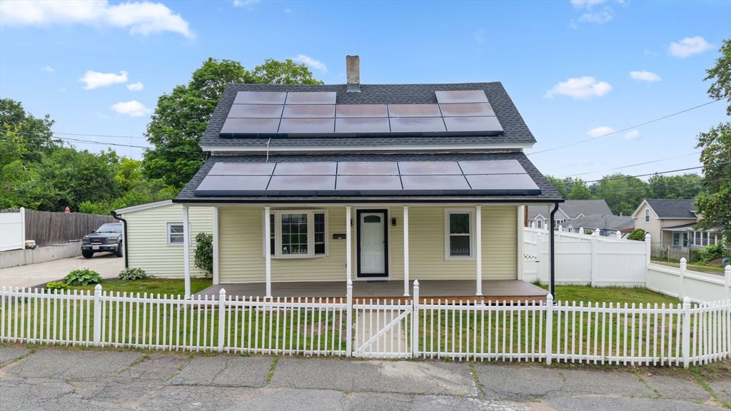 104 Middle St, Leominster, MA 01453
