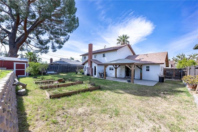 5655 Stanton Avenue, Highland, CA 92346