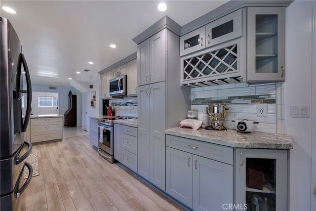 5655 Stanton Avenue, Highland, CA 92346