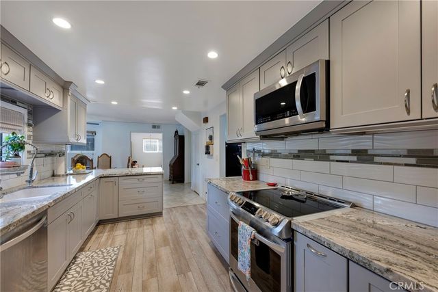 5655 Stanton Avenue, Highland, CA 92346