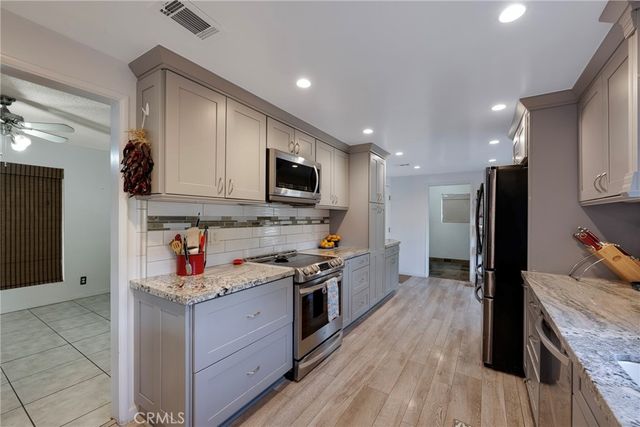 5655 Stanton Avenue, Highland, CA 92346