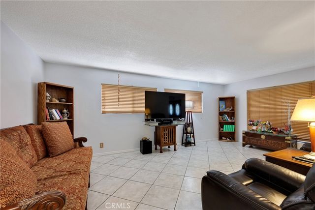 5655 Stanton Avenue, Highland, CA 92346