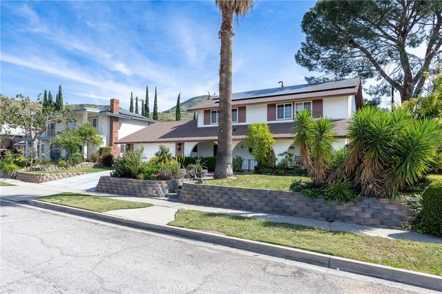 5655 Stanton Avenue, Highland, CA 92346