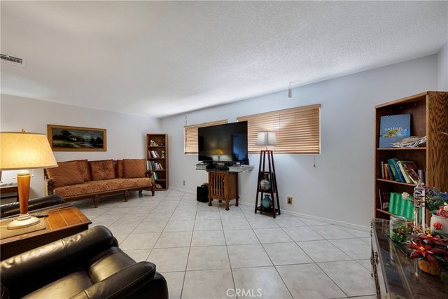 5655 Stanton Avenue, Highland, CA 92346