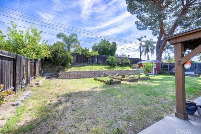 5655 Stanton Avenue, Highland, CA 92346