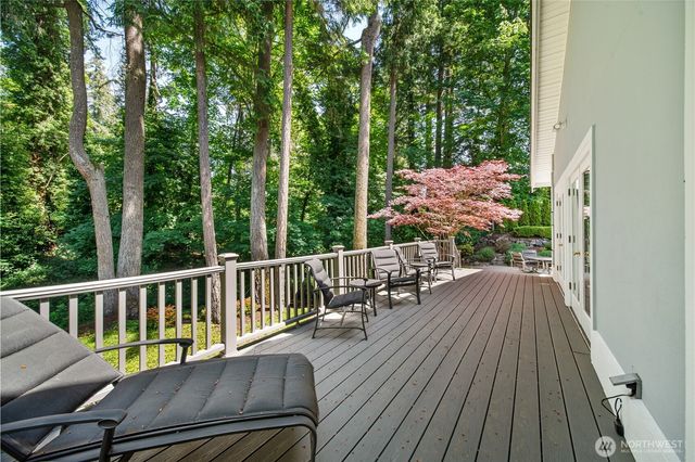 11202 Greystone Drive SW, Lakewood, WA 98499