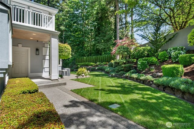 11202 Greystone Drive SW, Lakewood, WA 98499