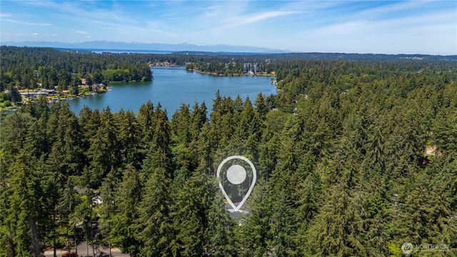 11202 Greystone Drive SW, Lakewood, WA 98499